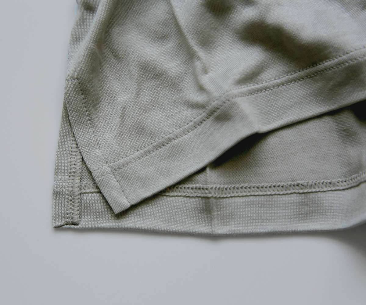 暑い夏も日々心地よく、自然体で過ごせる、COCOONA SKINWEARのシルクインナー