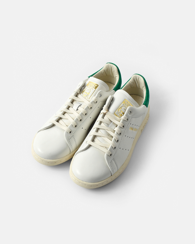 adidas Originals レザー アッパー スニーカー “STAN SMITH LUX”