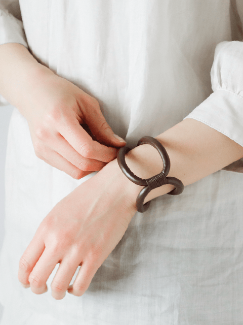 カウレザー ブレスレット "Tresor" m4716b-tresor