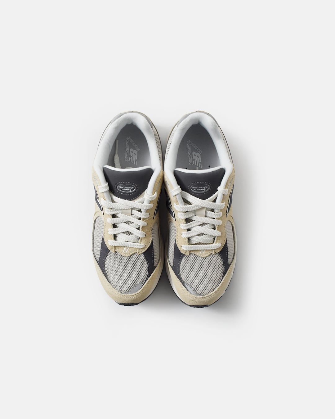 new balance(ニューバランス)<br>スエード メッシュ アッパー ランニング スニーカー “M2002R” m2002r-fa-fb-fc