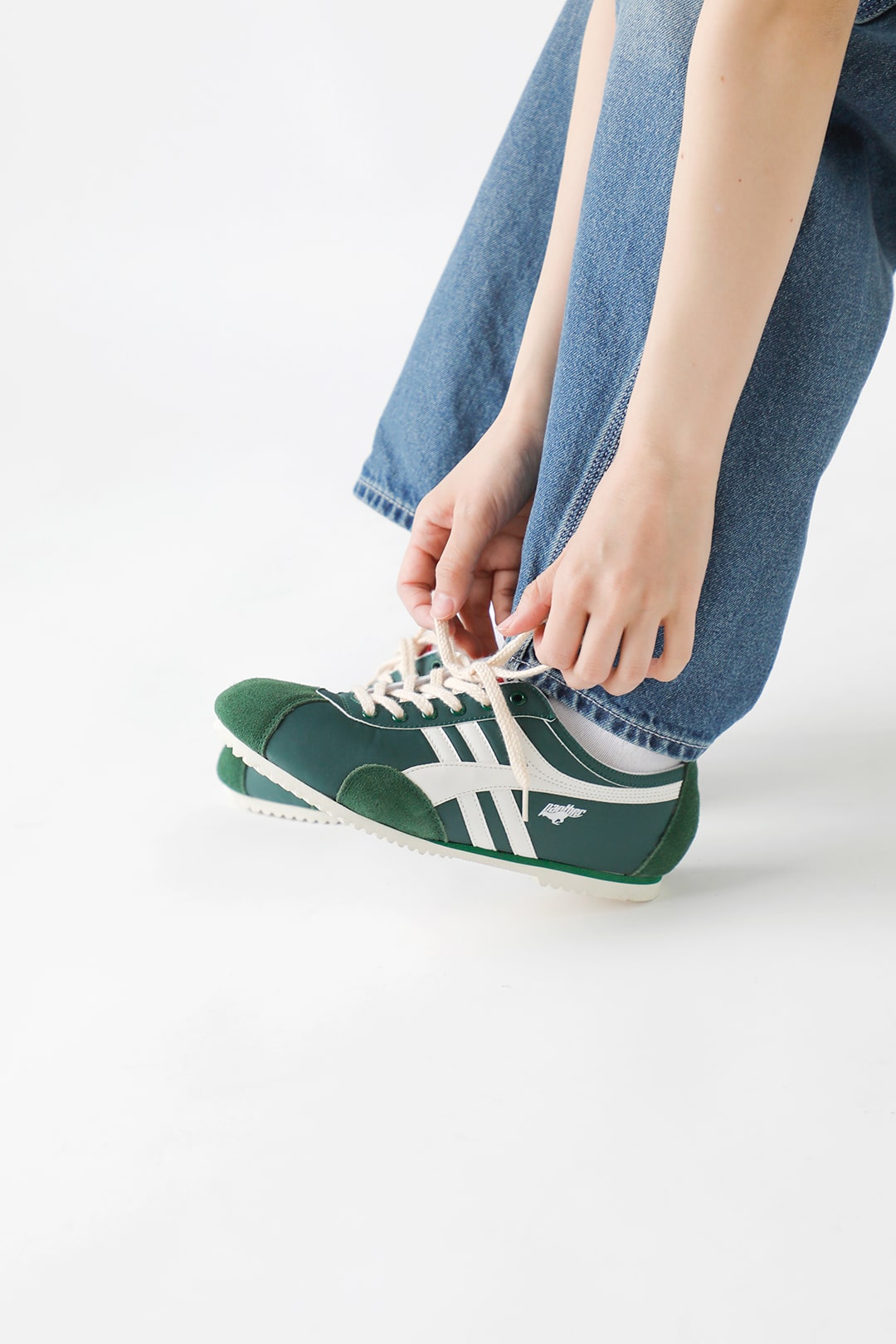 PANTHER クラシックスニーカー