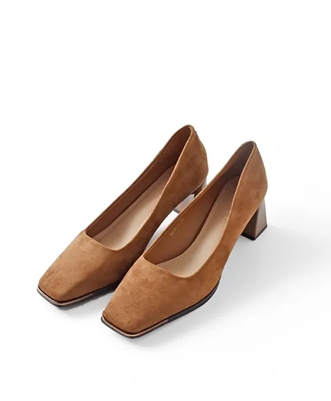 スクエアトゥ フレアヒールパンプス