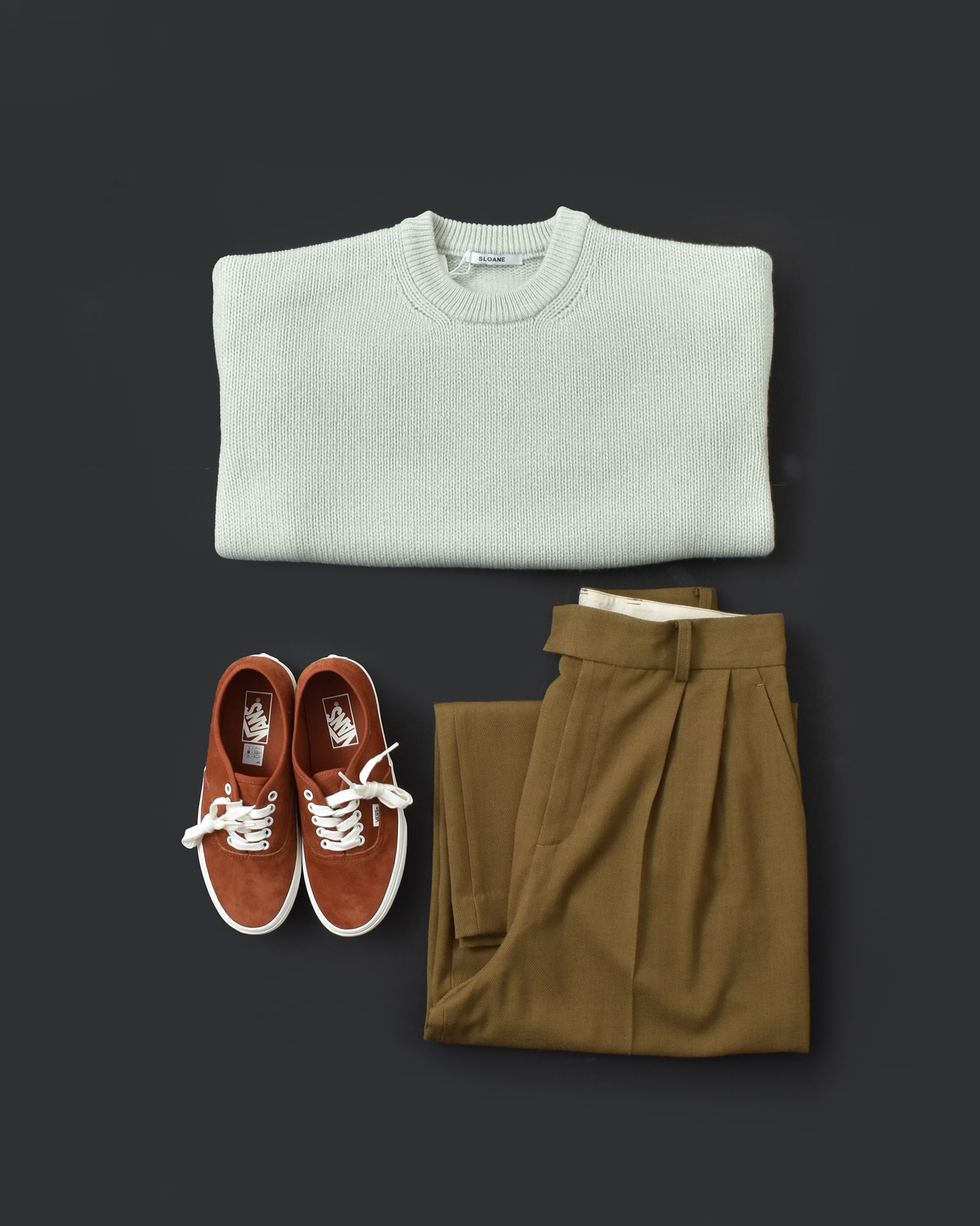 SLOANEのラム×カシミヤニット 1枚目