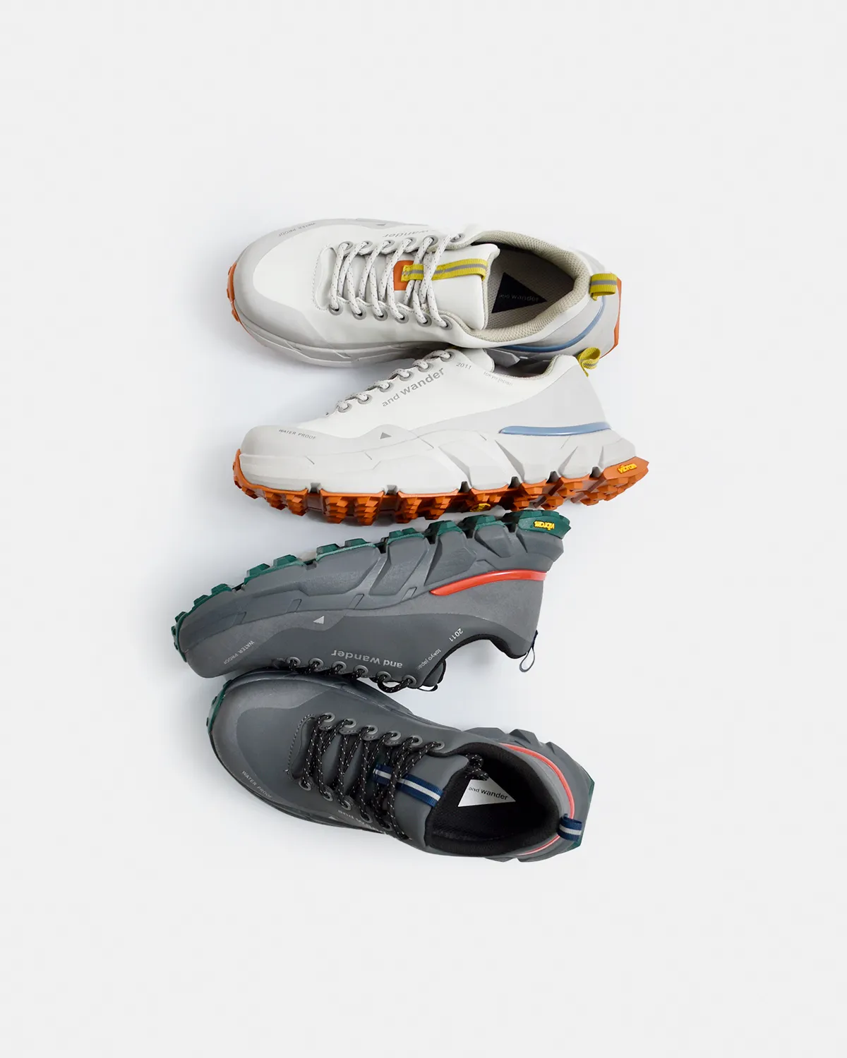 ウォータープルーフローカットトレッキングシューズ 着用画像