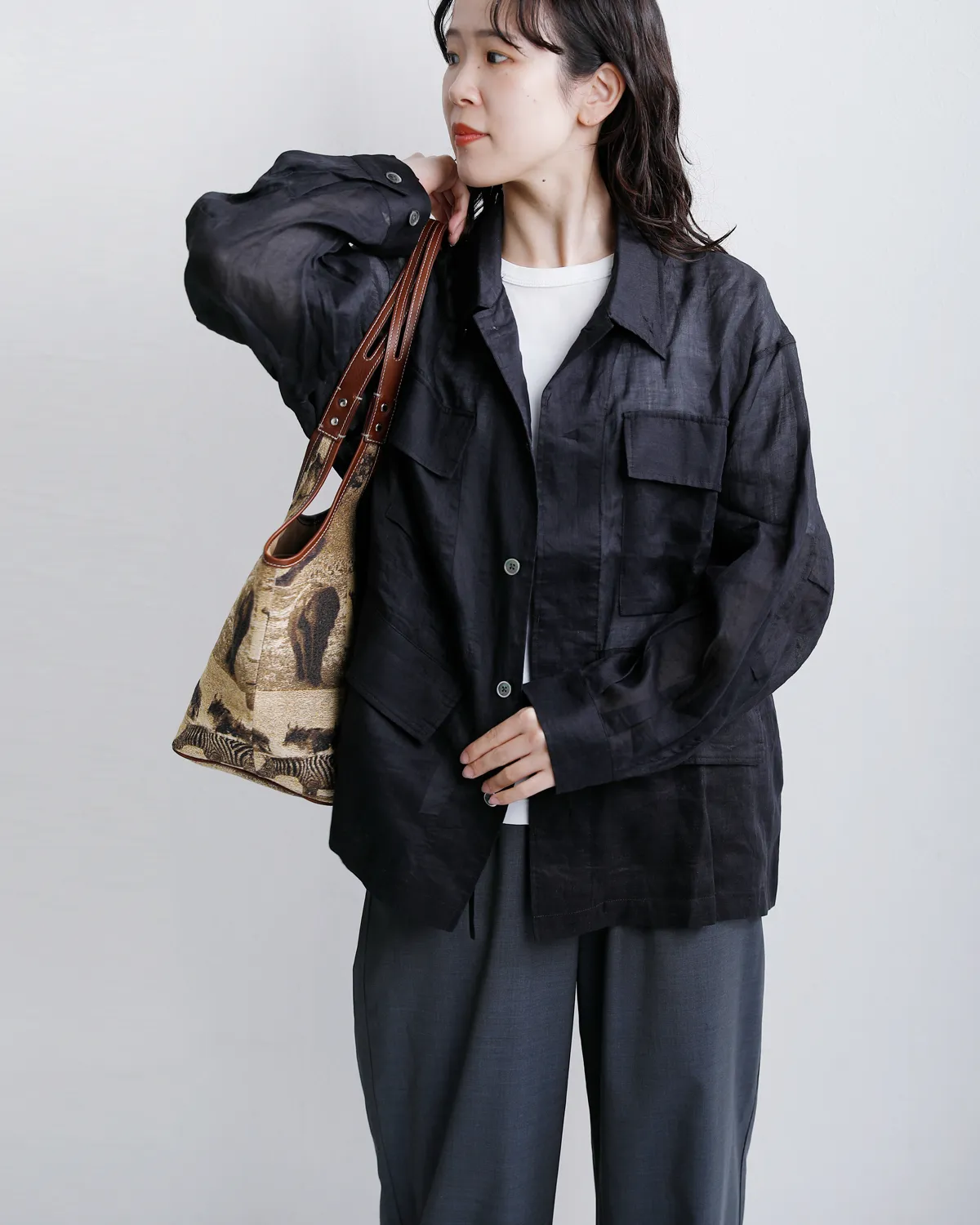 シアーラミーポプリンミリタリーシャツジャケット 物撮り画像