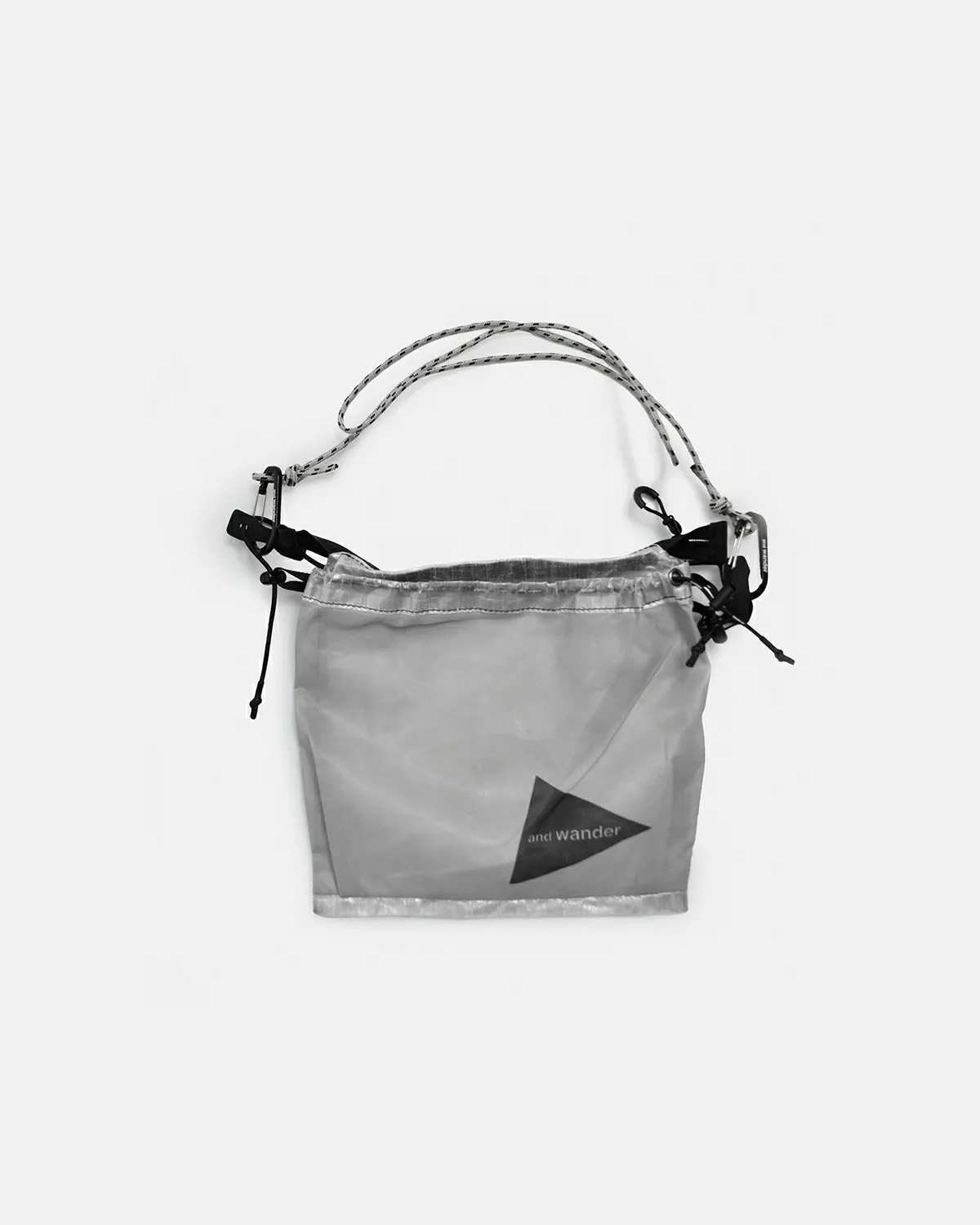 ダイニーマサコッシュ 着用画像