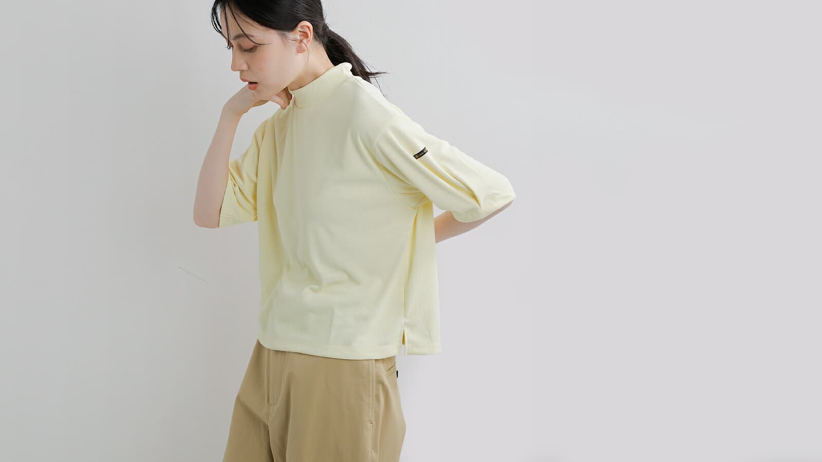 kha:ki / バックヘムラインバスクシャツ