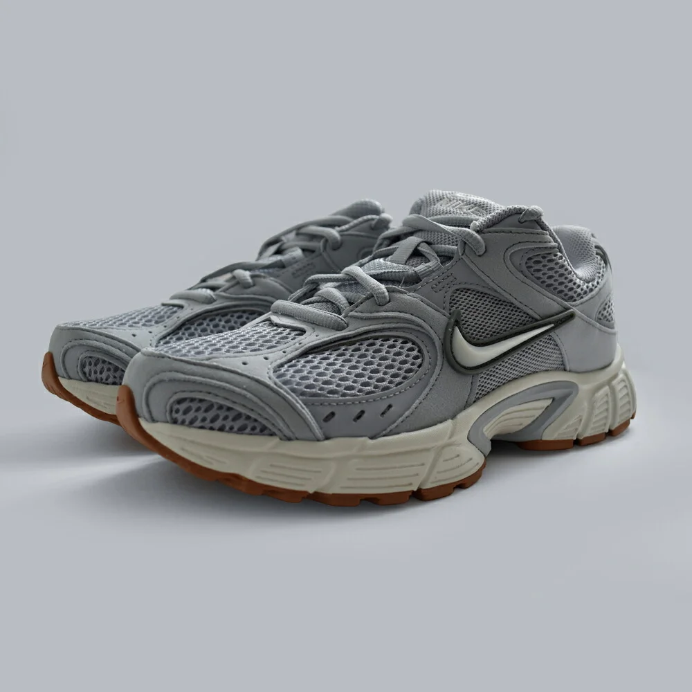 セール【30%OFF】NIKE ナイキ V5 RNR スニーカー ii6292 レディース 【海外出荷不可】【サイズ・カラー交換初回無料】【☆】