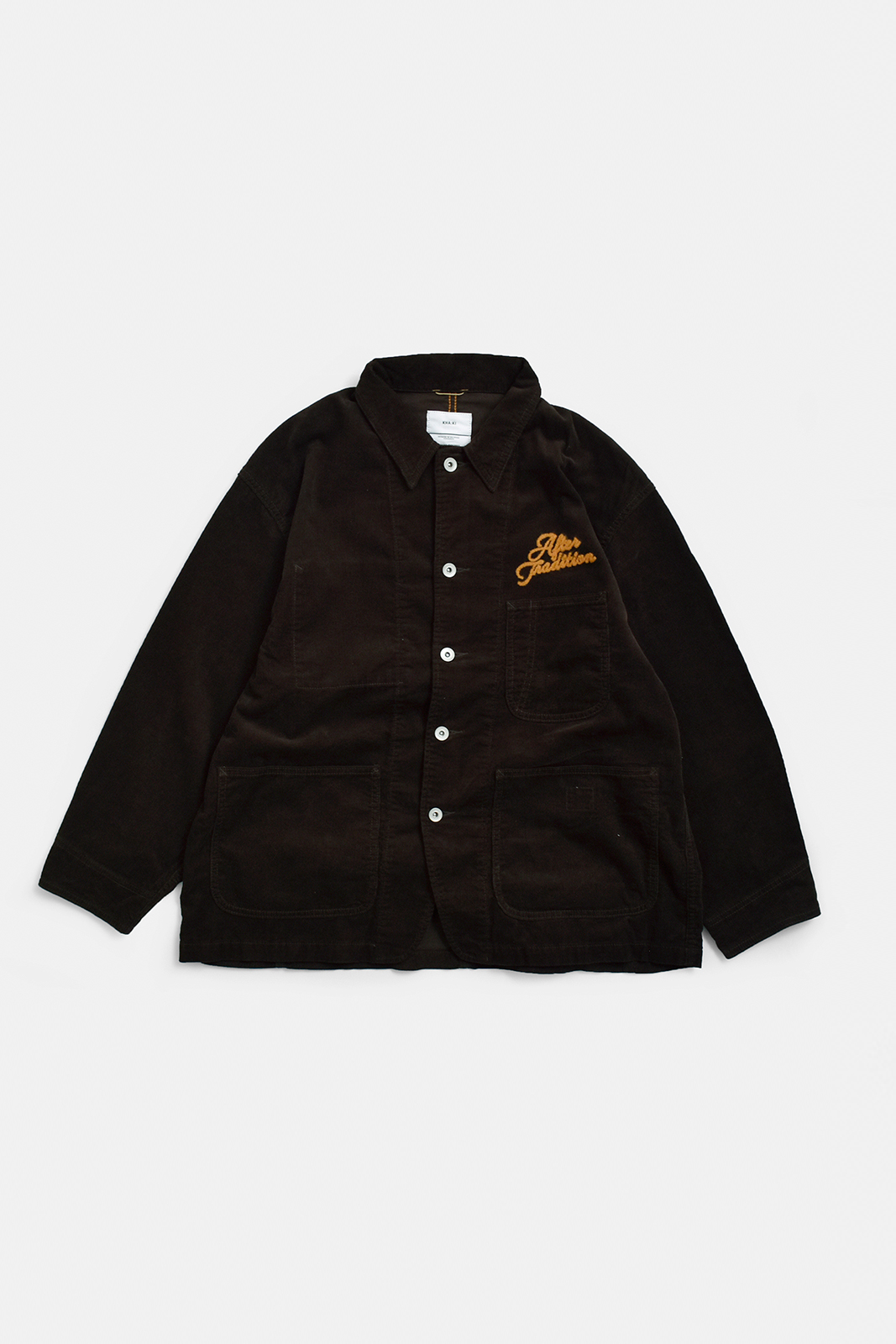 コーデュロイカバーオール ¥27,940（カーキ）