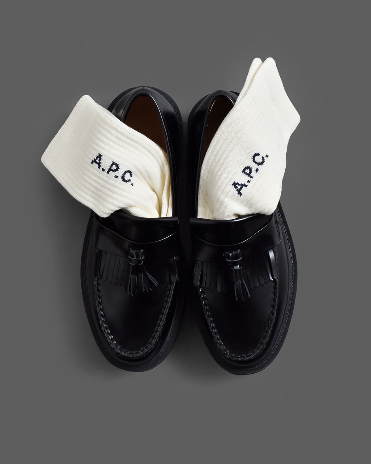 KENFORD ローファー、A.P.C. ソックス