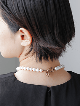 真鍮ウサギモチーフマンテル淡水パールネックレス n-134