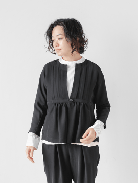 aranciato別注 とろみノーカラー タック フロント ジャケット n-1501