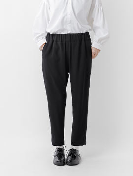 ライトクレープ ダブルクロス ストレッチ テーパード パンツ nk-nc9802pf