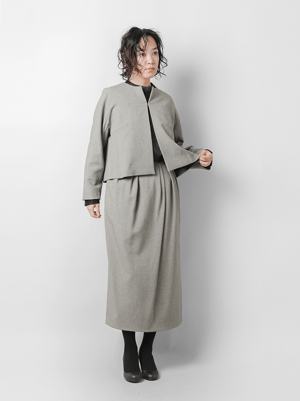 ランダム タック コクーン スカート “RANDOM TACK COCOON SKIRT” wht23fsk4024