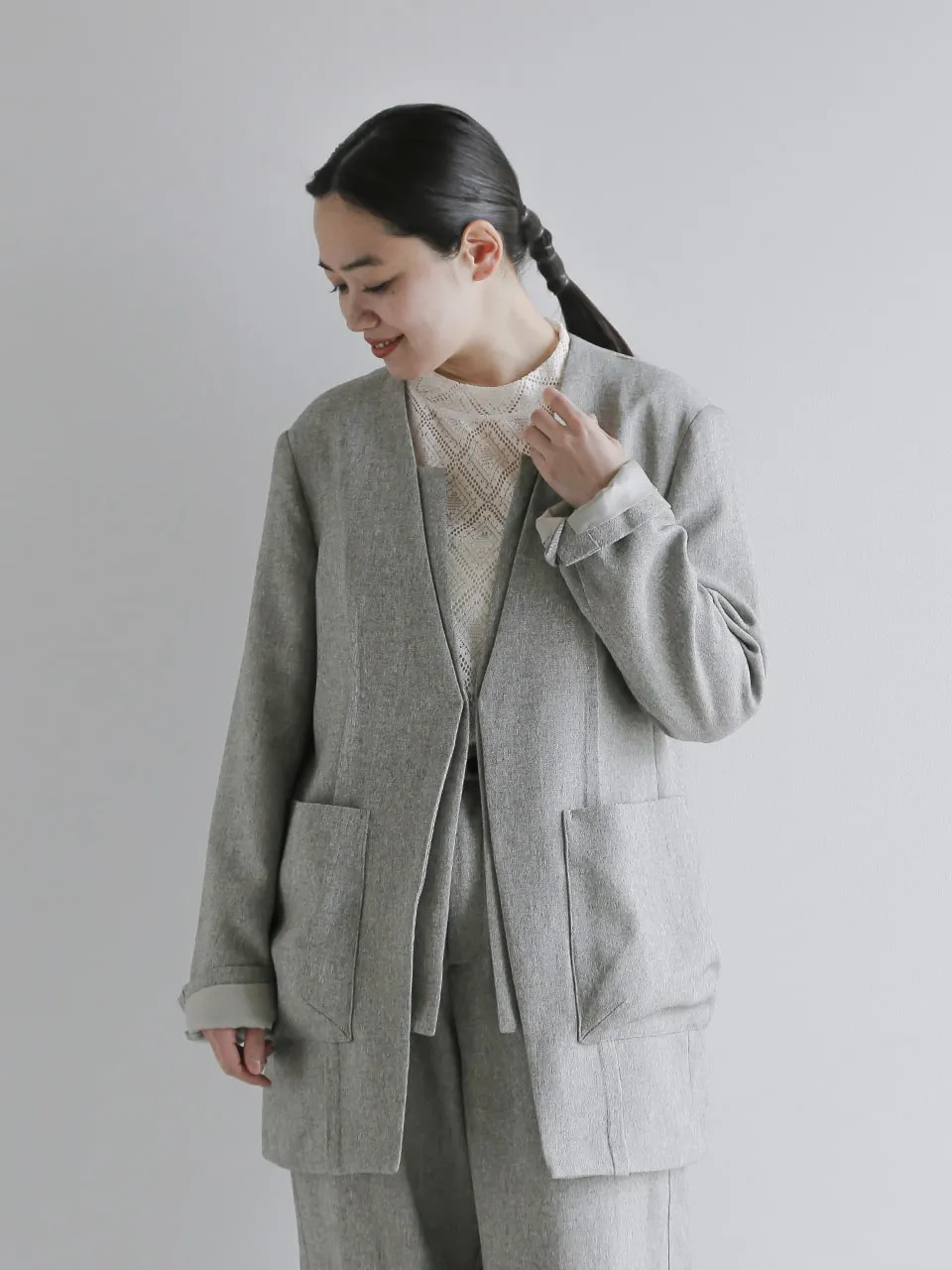 Hella(ヘラ)カラーレス デザイン ジャケット “COLLARLESS DESIGN JACKET” h251-21