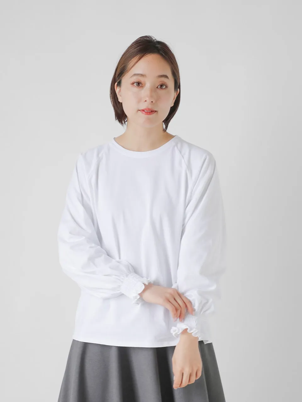 Si-Si-Si(スースースー)コットン シャーリング ラウンドネック 長袖 Tシャツ “SHIRRING ROUNDNECK T” 2025-ss058