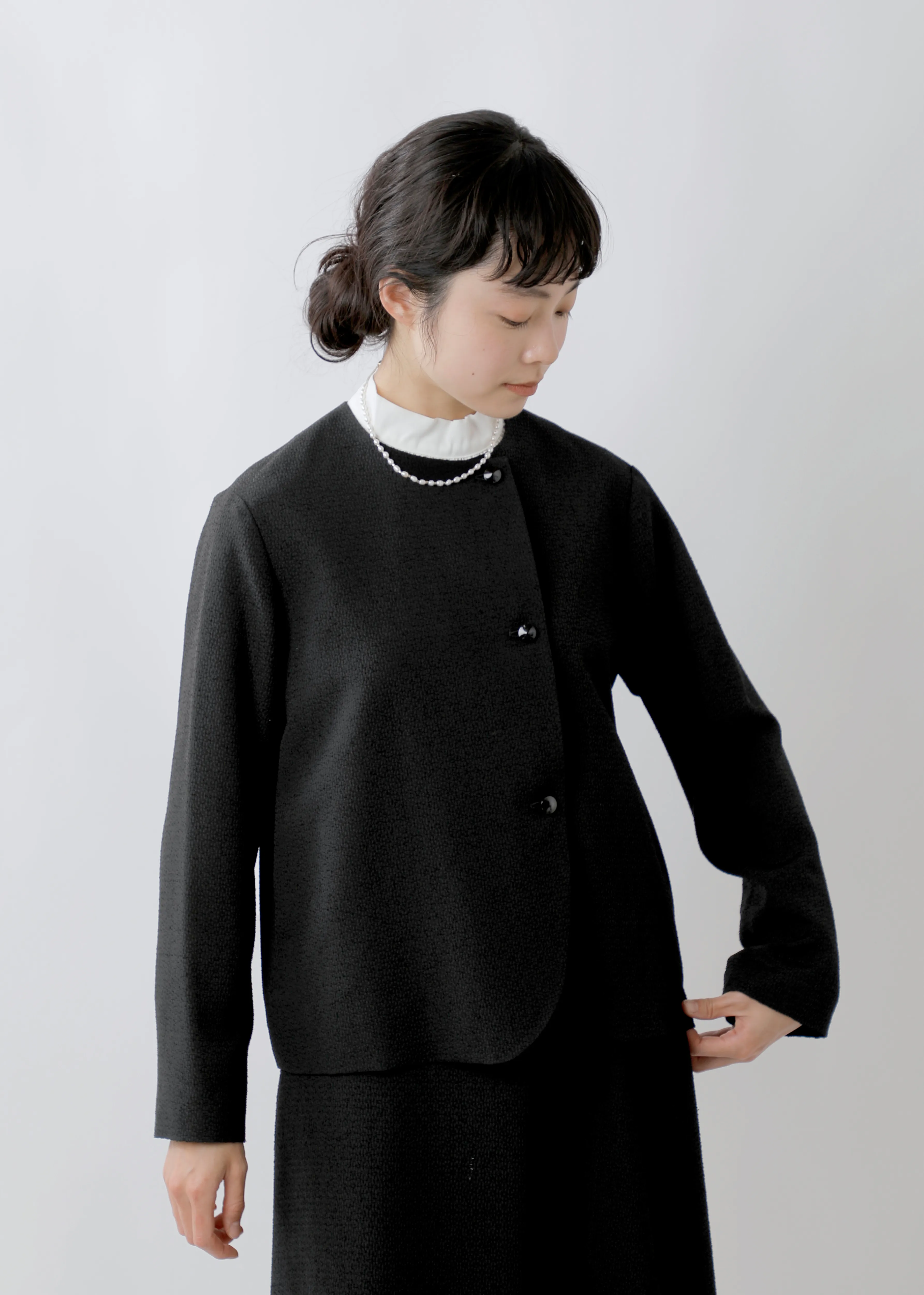 ブークレ ジャガード ブラック ノーカラー ジャケット fjk04