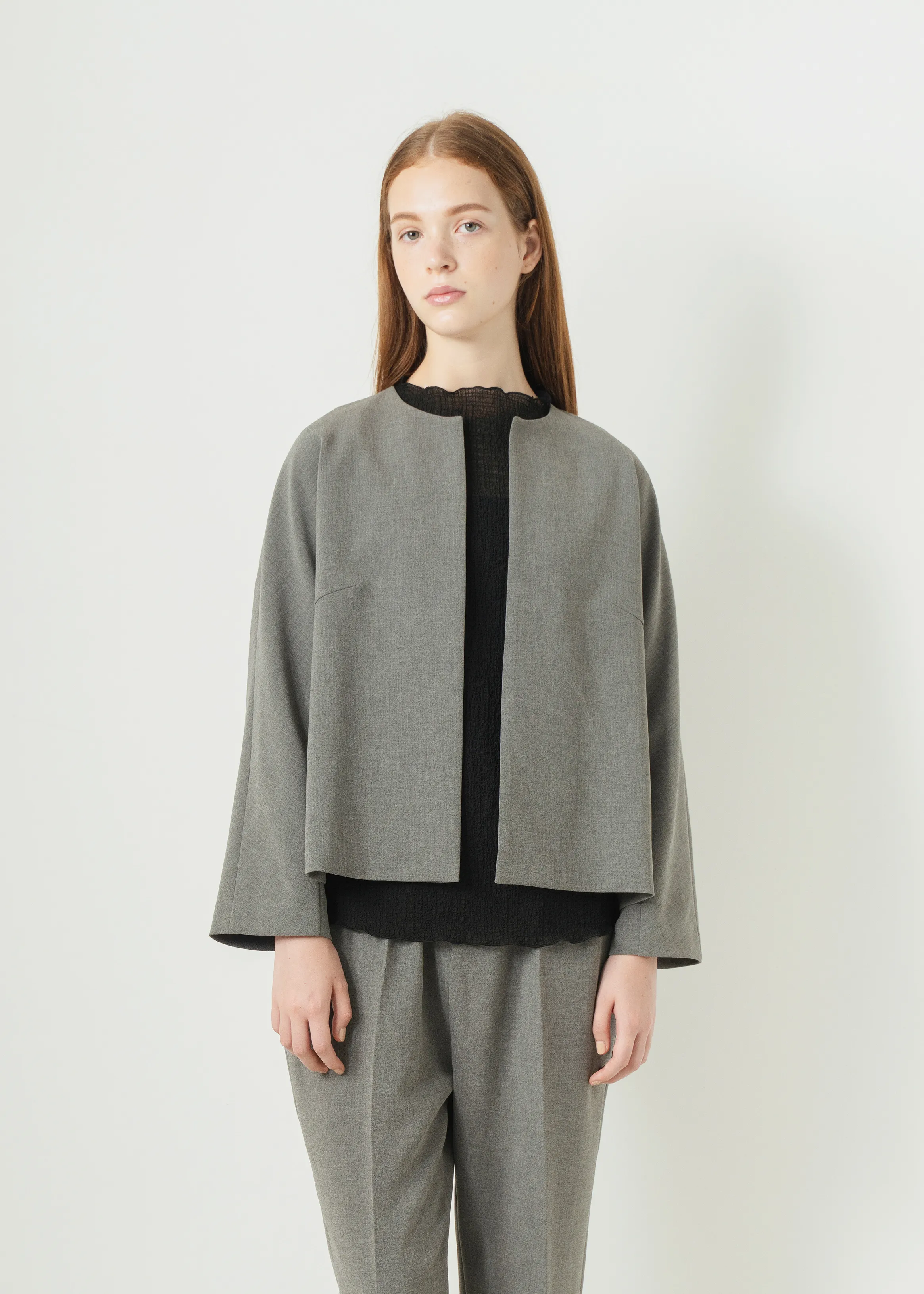 インバーテッド プリーツ ノーカラー ジャケット “NO COLLER JACKET” wht23hjk4021